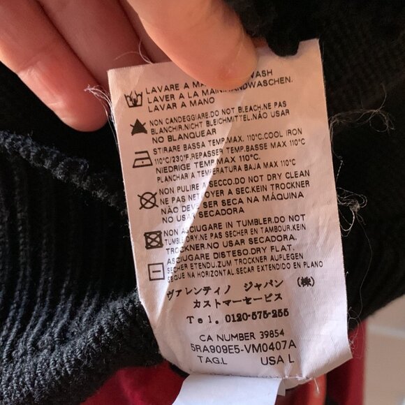 VALENTINO RED - Black Turtleneck Sweater short sleeves - Large - Picture 10 of 10